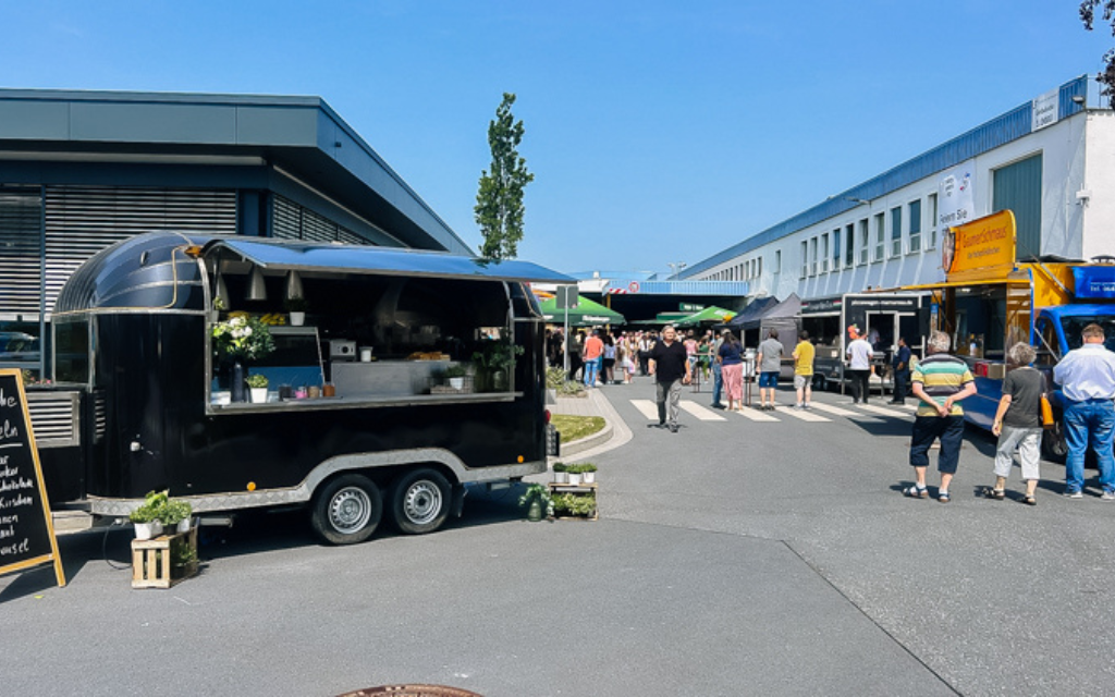 Foodtrucks mieten Titelbild Eiswagen mieten mein eis Catering Oldtimer Koeln Bonn duesseldorf