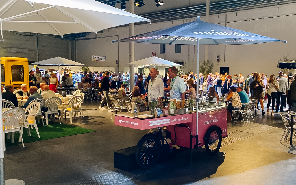 Eiswagen mieten mein eis Catering Oldtimer Koeln Bonn duesseldorf